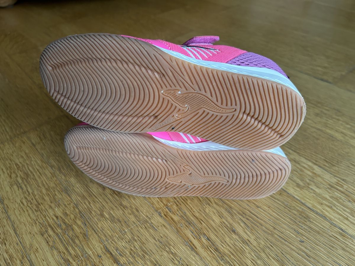 Scarpe per ragazze: Hallenturnschuhe Gr.32 – Nuovo (secondo la descrizione) da Luzern venduto da sarafina2 3