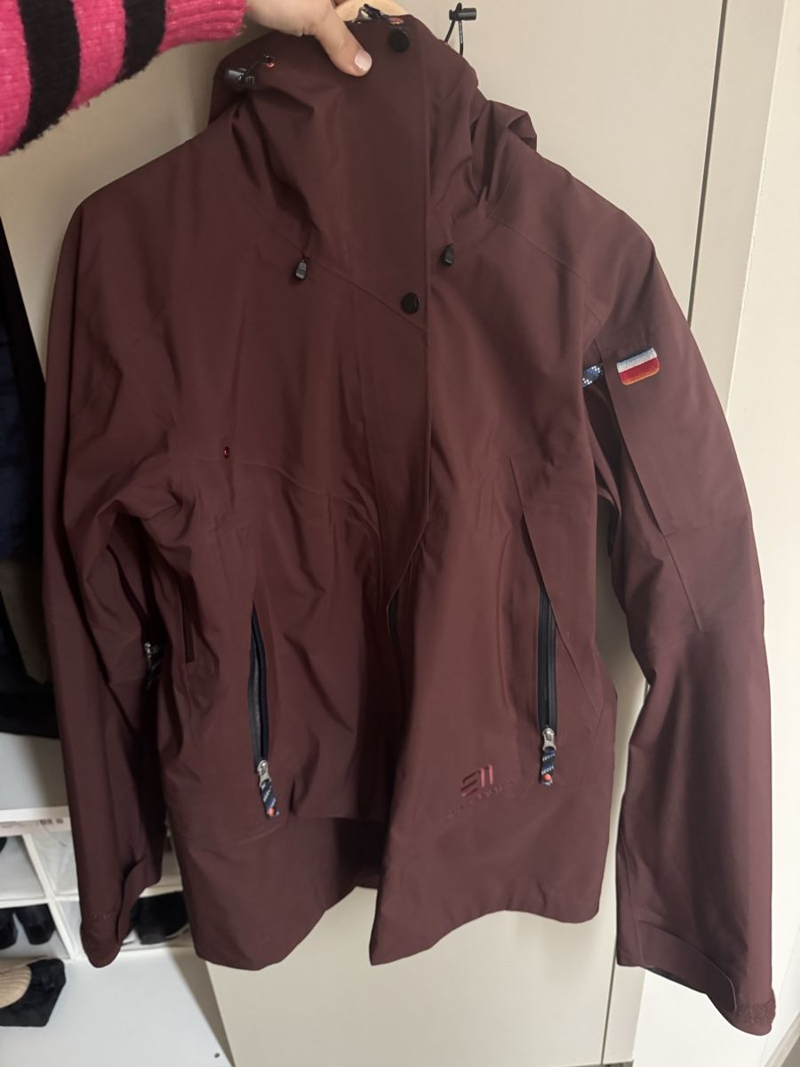 Elevenate Giacche: Elevenate Pure Ski Jacket Maroon Brown – Nuovo (secondo la descrizione) da Zürich venduto da alieacelina