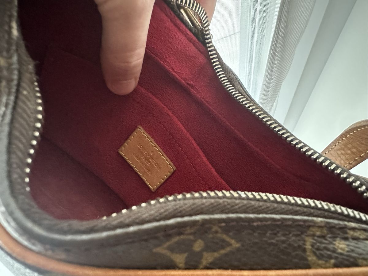 Louis Vuitton Borse da donna: Louis Vuitton croissant bag – Usato da Mülligen venduto da Terezah 4