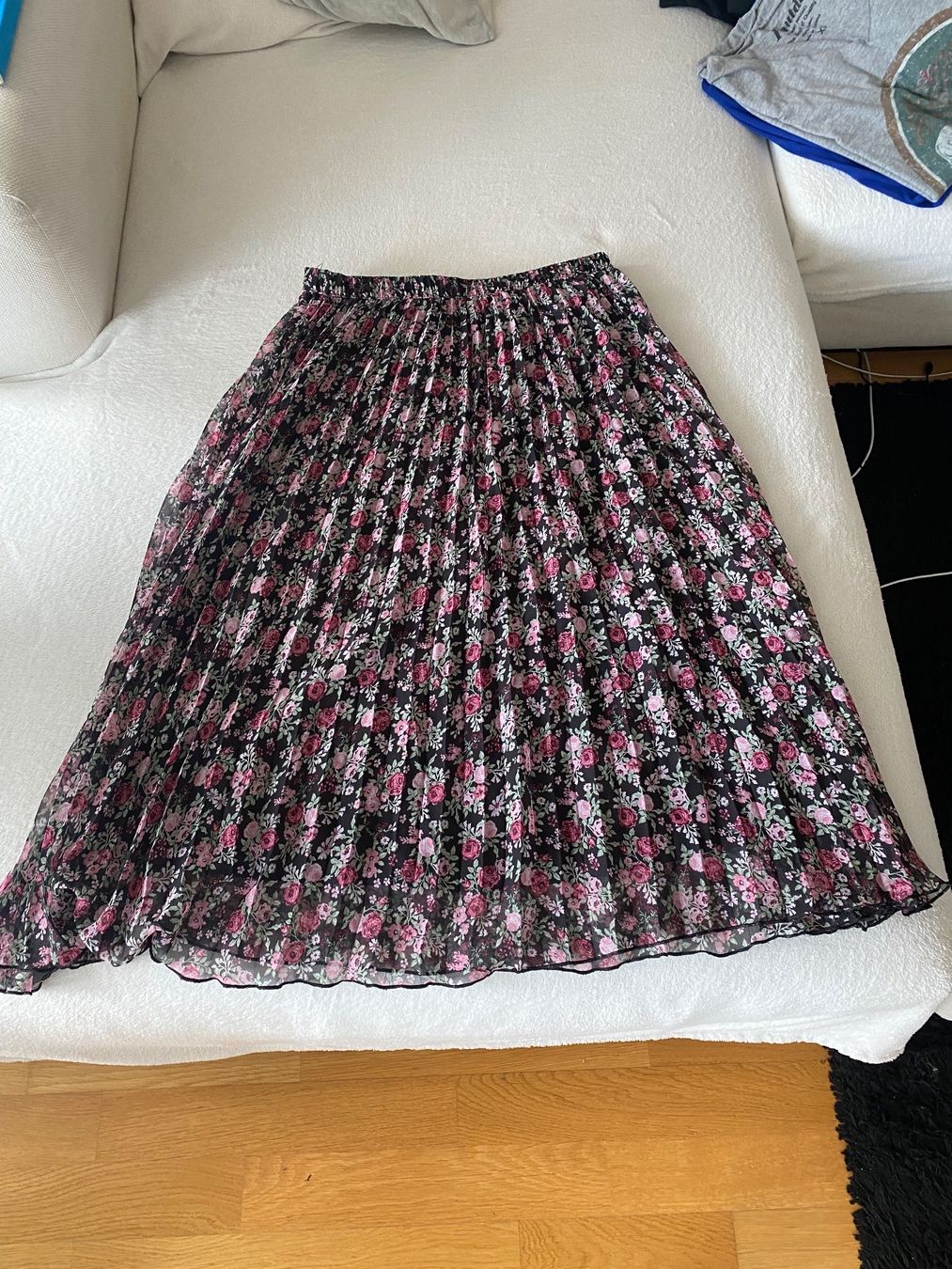 H&M Gonne: Rock Damen Grösse S – Usato da Tagelswangen venduto da Laurastern1
