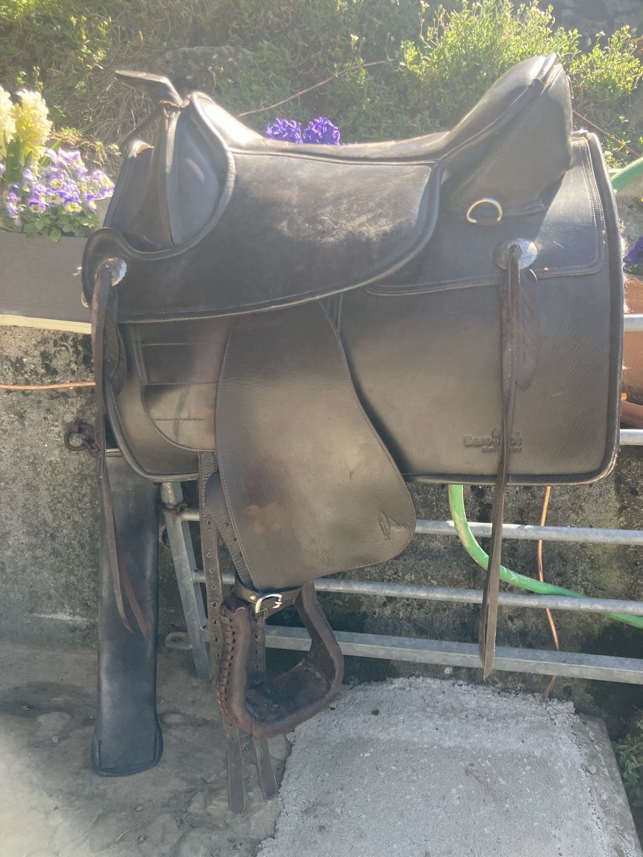 Selle & Accessori: Barefoot Westernsattel – Usato da Utzigen venduto da Gigi007