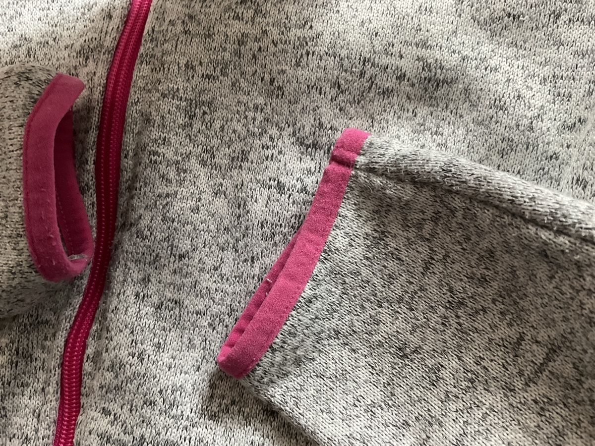 Maglioni & Felpe: Kapuzenpulli Mädchen Grösse 158/164 Engelberg grau – Usato da Adliswil venduto da balou12 3