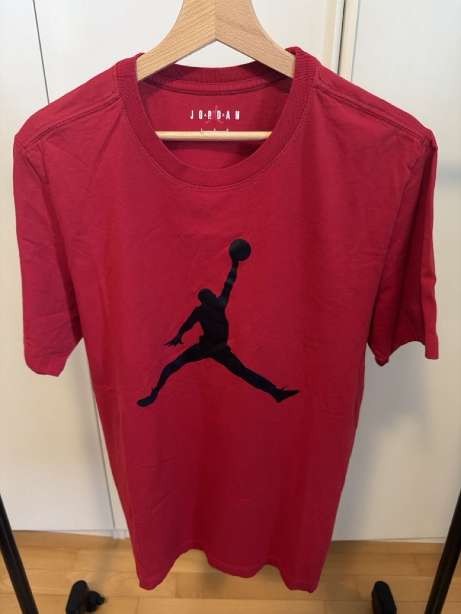 Jordan T-shirt: Nike Jordan t-shirt  – Usato da Sementina venduto da bru_vpp5