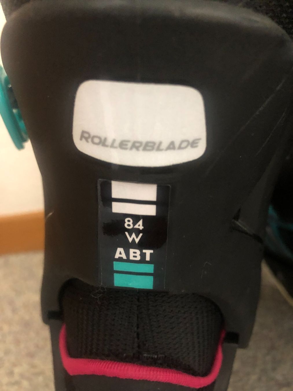 Patins à roul. & inline: Macroblade 84 ABT Damen Rollerblade Gr. 38 – D'occasion à Bassersdorf par sammelfloh 5