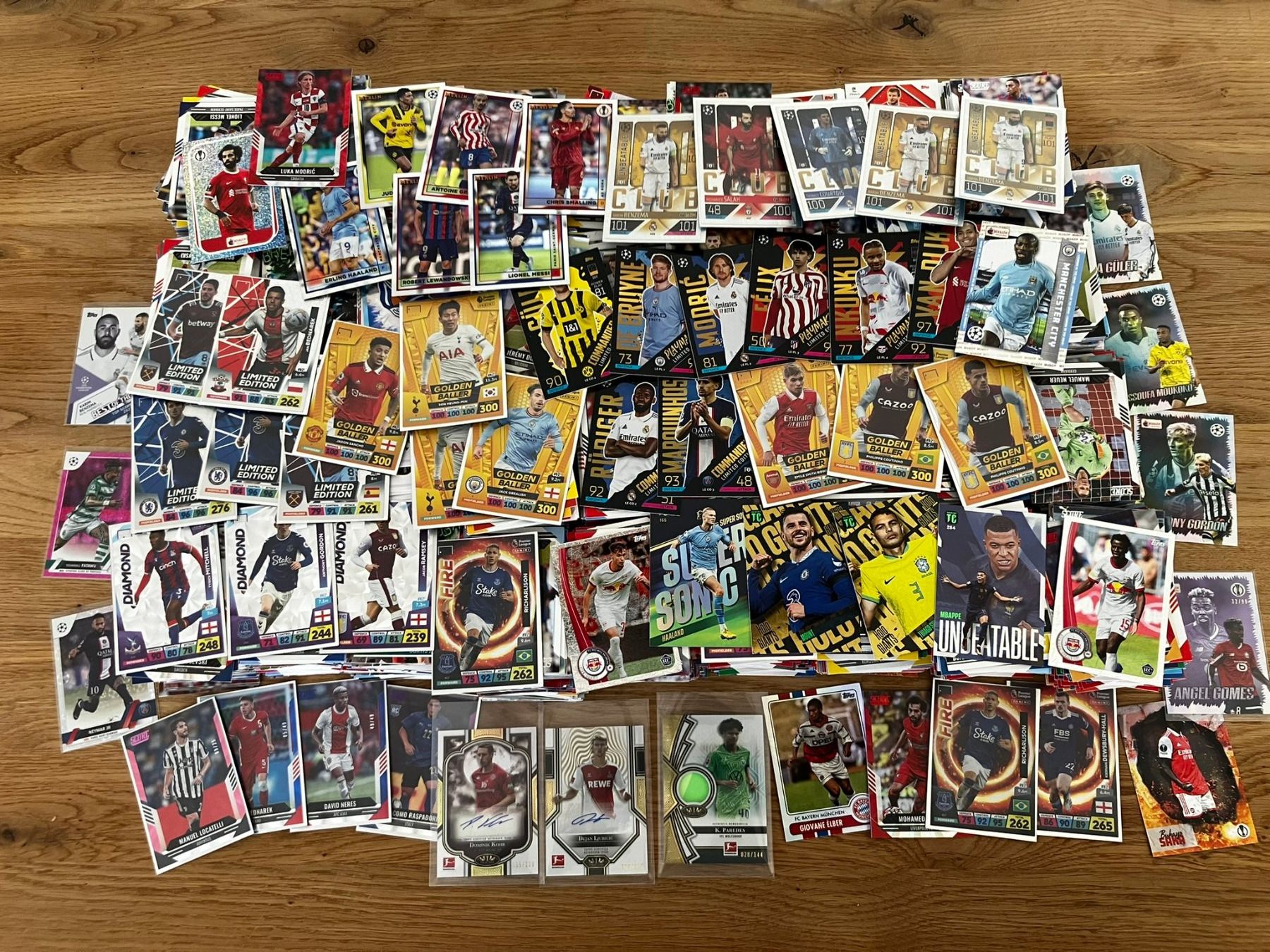 Topps Sammelbilder & Trading cards: Fussball Sammelkarten 3700+ – Neu (gemäss Beschreibung) aus Altdorf UR von