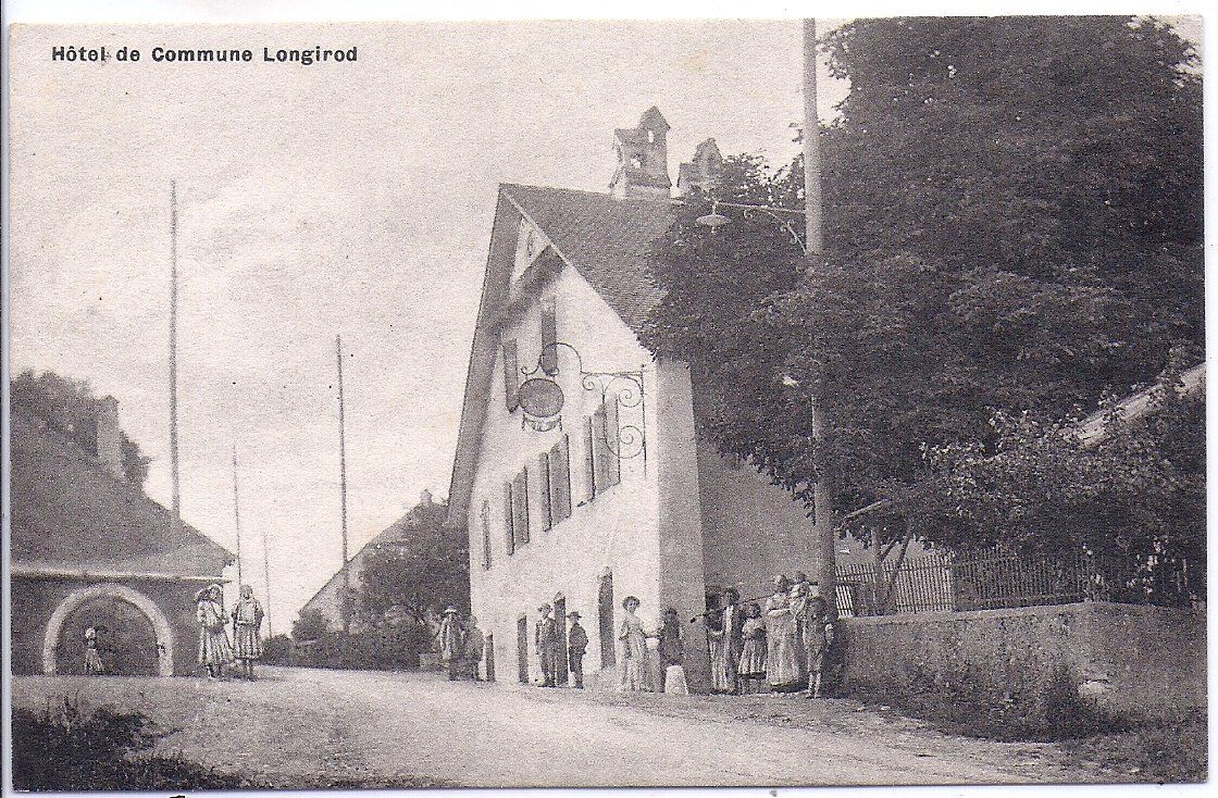 Cartoline postali: LONGIROD, hôtel de commune – Nuovo (secondo la descrizione) da Les Verrières venduto da Scampi0