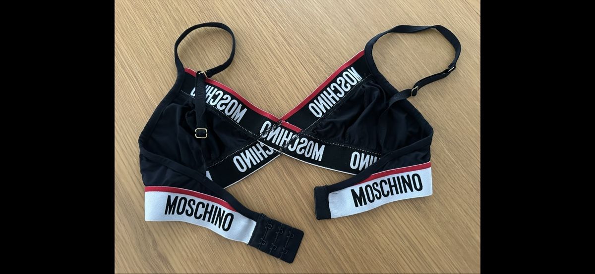 Moschino Tops: Moschino BH 36 – Gebraucht aus Näfels von Siljab 2