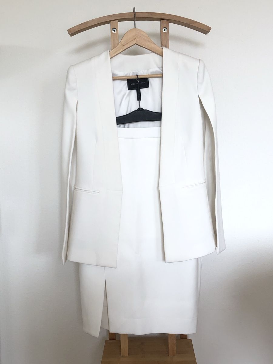 Completi & Tailleur: Ensemble blanc blazer cape et tailleur BCBG Max Azria – Nuovo (secondo la descrizione) da Clarens venduto da ale_yc7t 3