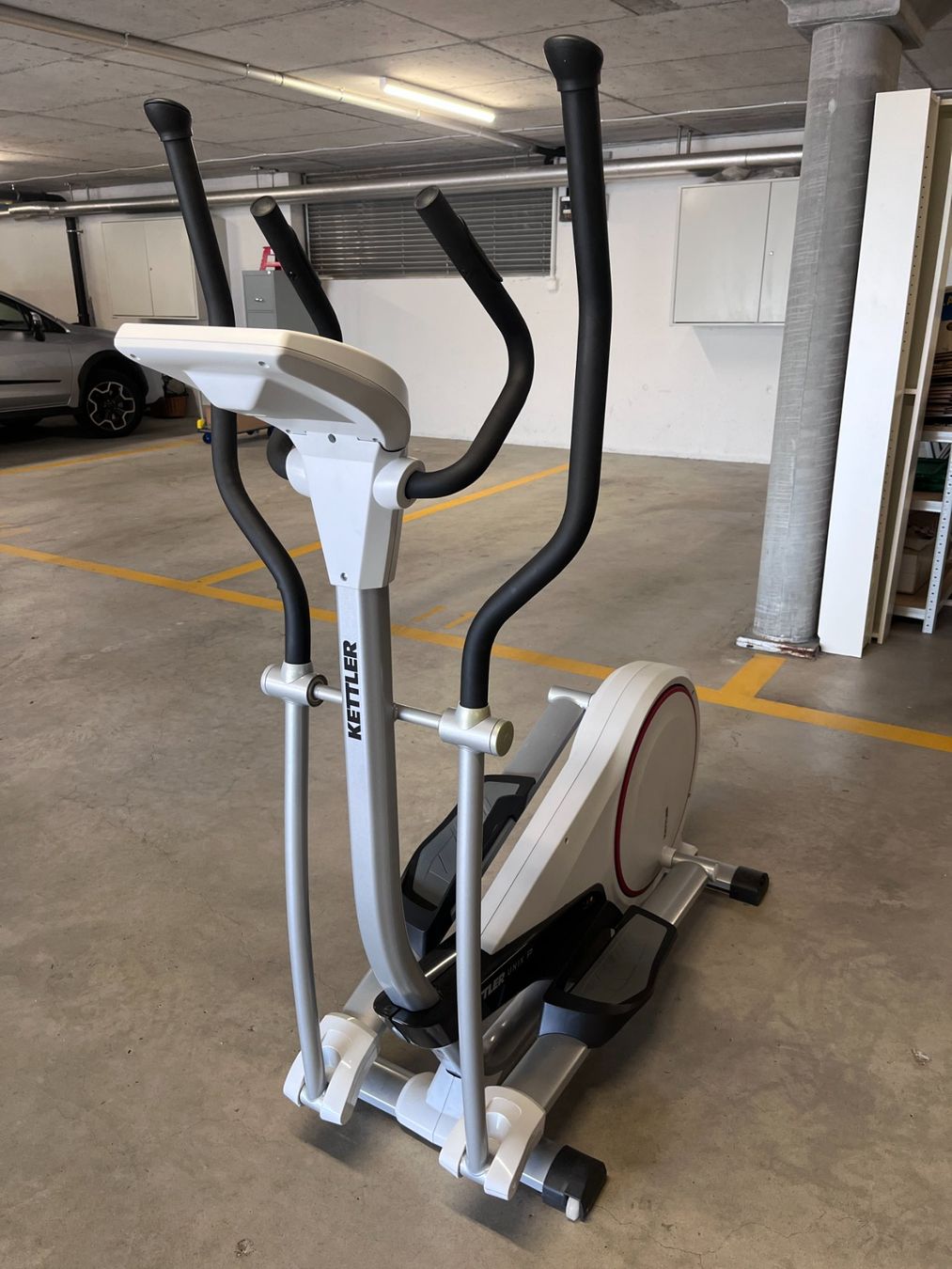Kettler Vélos d'appartement: Crosstrainer Kettler – D'occasion à Hombrechtikon par wll_wm8v