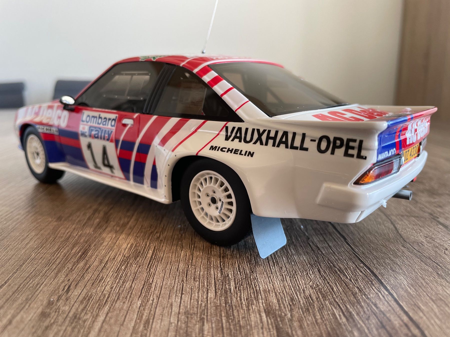 Opel Modellautos: OPEL MANTA Gr.B 1/18 OTTO MODELS NEW – Neu und originalverpackt aus Tolochenaz von Dorry01 3