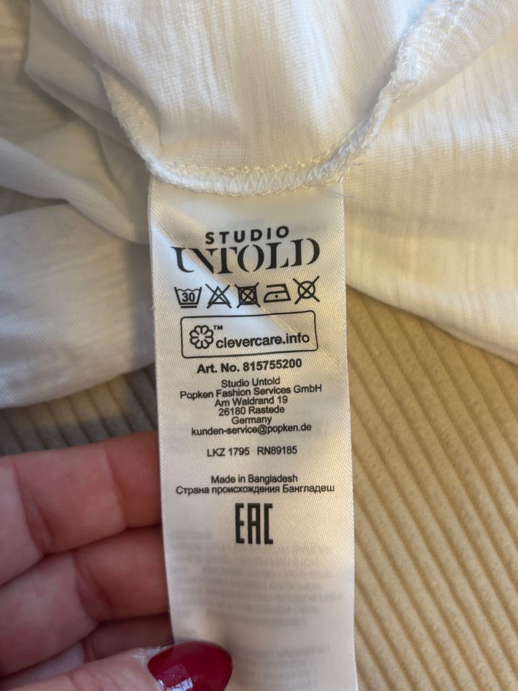 T-shirt: Studio Untold Shirt 100% Baumwolle – Usato da St. Margrethen SG venduto da dijanaO 8