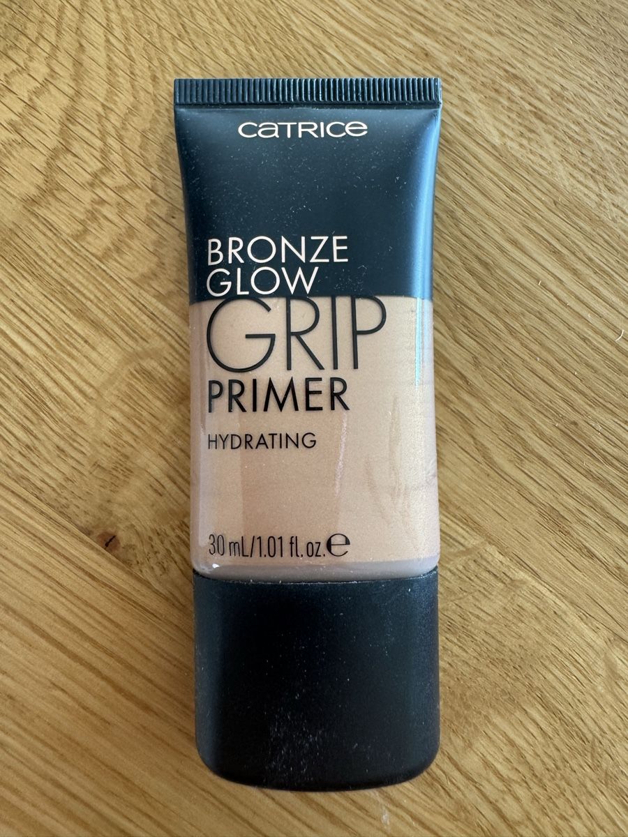 Catrice Make-up: Catrice Bronze Glow Grip Primer Hydrating 30ml – Nuovo e nell'imballaggio originale da Winkel venduto da Schorley