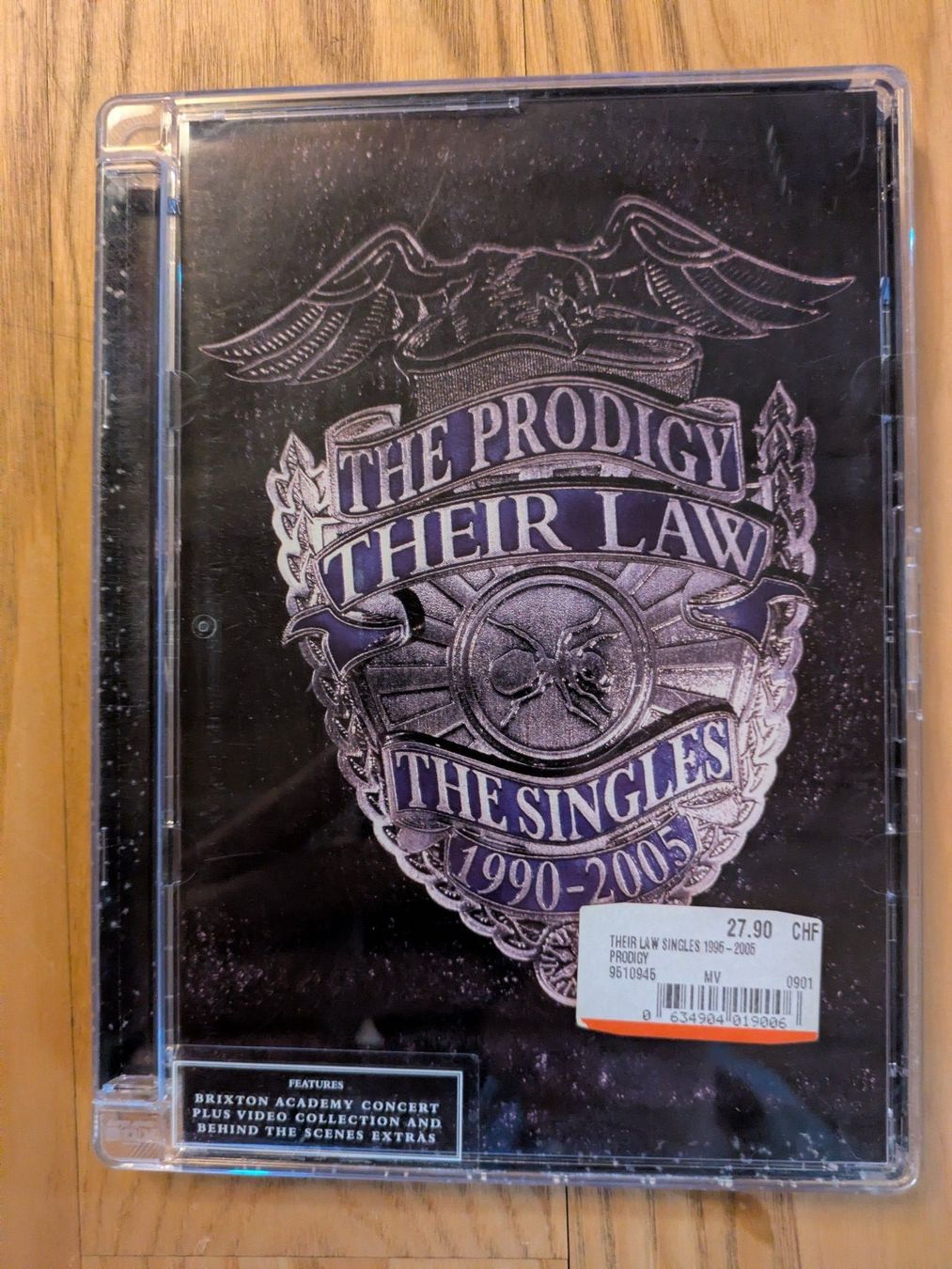 Tutti i DVDs: The Prodigy - Their Law - Singles 1990-2005 – Usato da Männedorf venduto da Pacer19