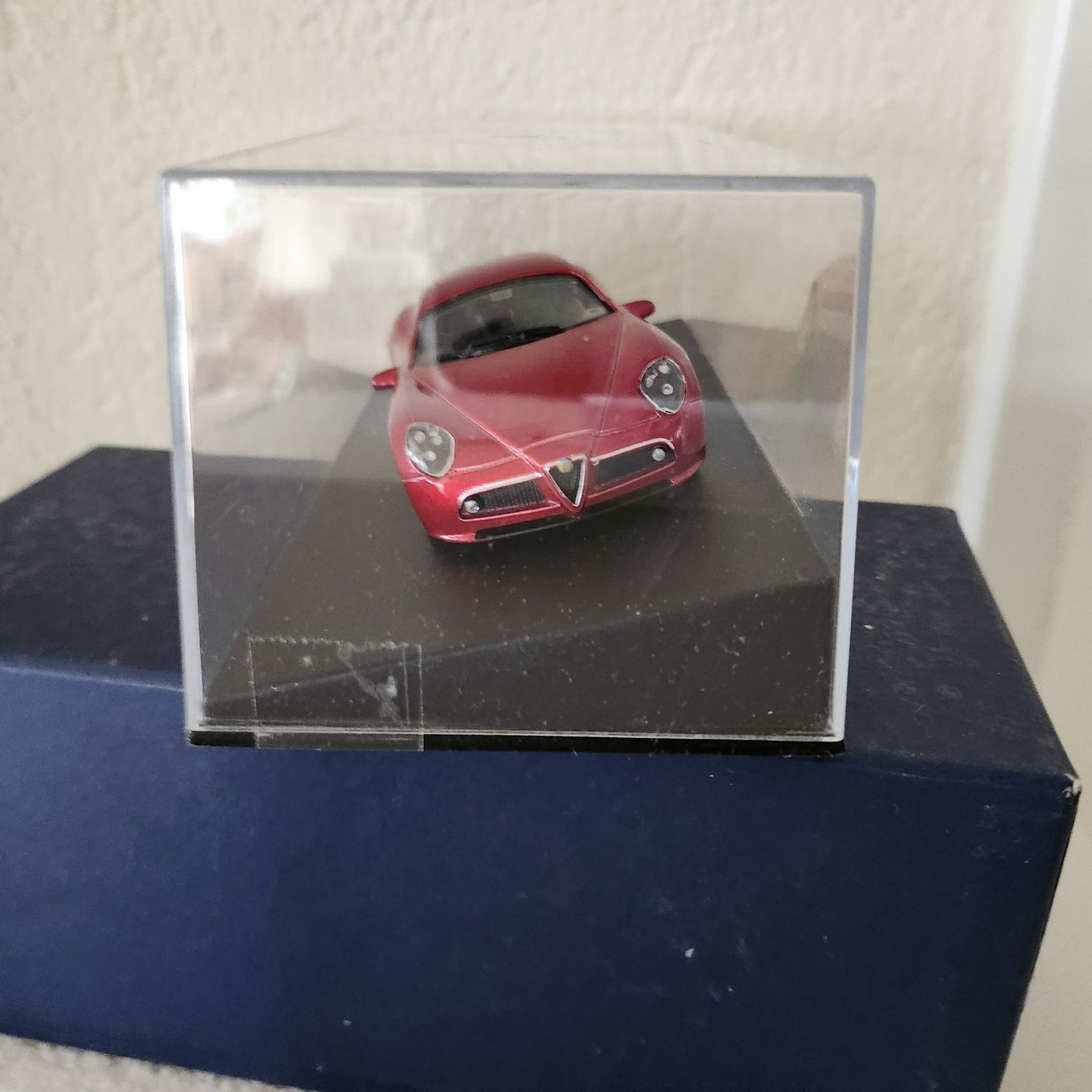 Alfa Romeo Modellautos: Alfa Romeo 8C Rot Metallic 1:43 – Neu (gemäss Beschreibung) aus Unterägeri von 0alfa0 4