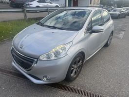Peugeot 208 1.2 