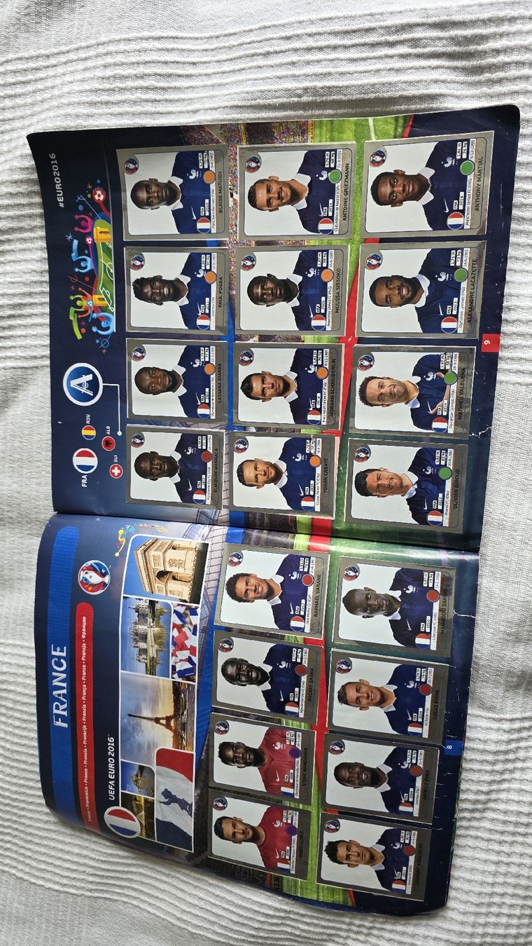 Bücher: album panini 2016  – Gebraucht aus Orbe von Orbaus 2