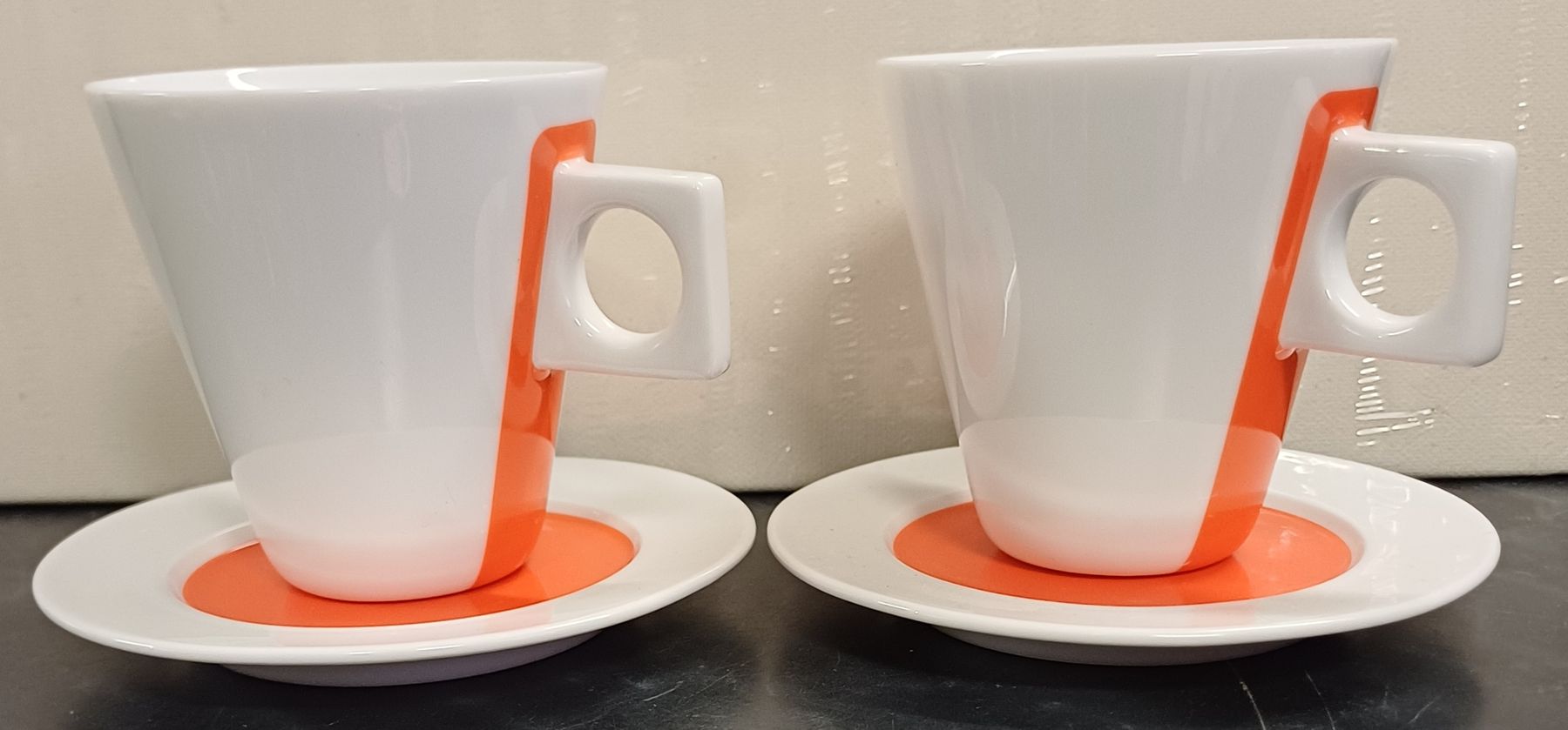 Tazze: 2 Espressotassen von Nescafe Dolce Gusto – Usato da Merenschwand venduto da Brockinell