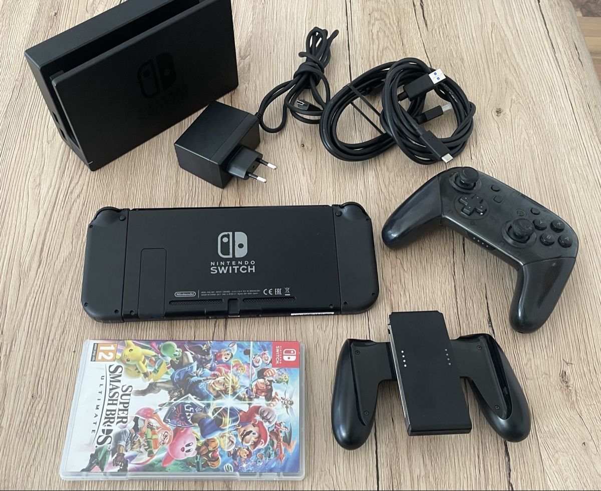 Nintendo Console: NINTENDO SWITCH mit ZUBEHÖR – Usato da Plons venduto da wartauchris 2