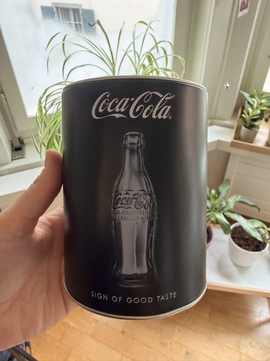 Coca-Cola Salvadanai: Retro Spardose / Sparkässeli Coca Cola – Nuovo (secondo la descrizione) da Frutigen venduto da leonie.2000