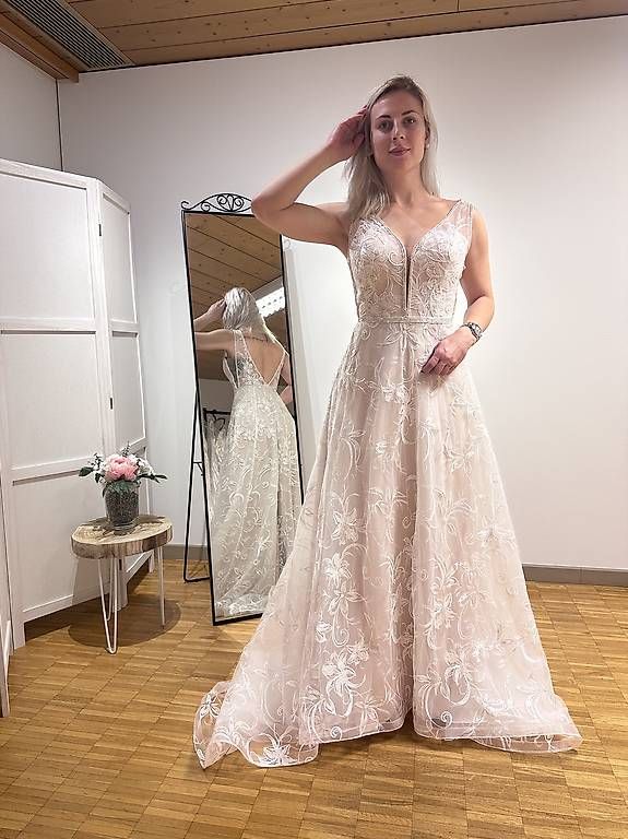 Vestiti: Braut/abendkleid s/m – Nuovo e nell'imballaggio originale da Appenzell venduto da mir_rqn6 2