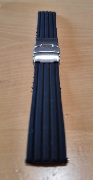 Bracciali & Braccialetti: Uhrarmband 20 mm, Silikon, schwarz – Nuovo (secondo la descrizione) da Adliswil venduto da Hortulano