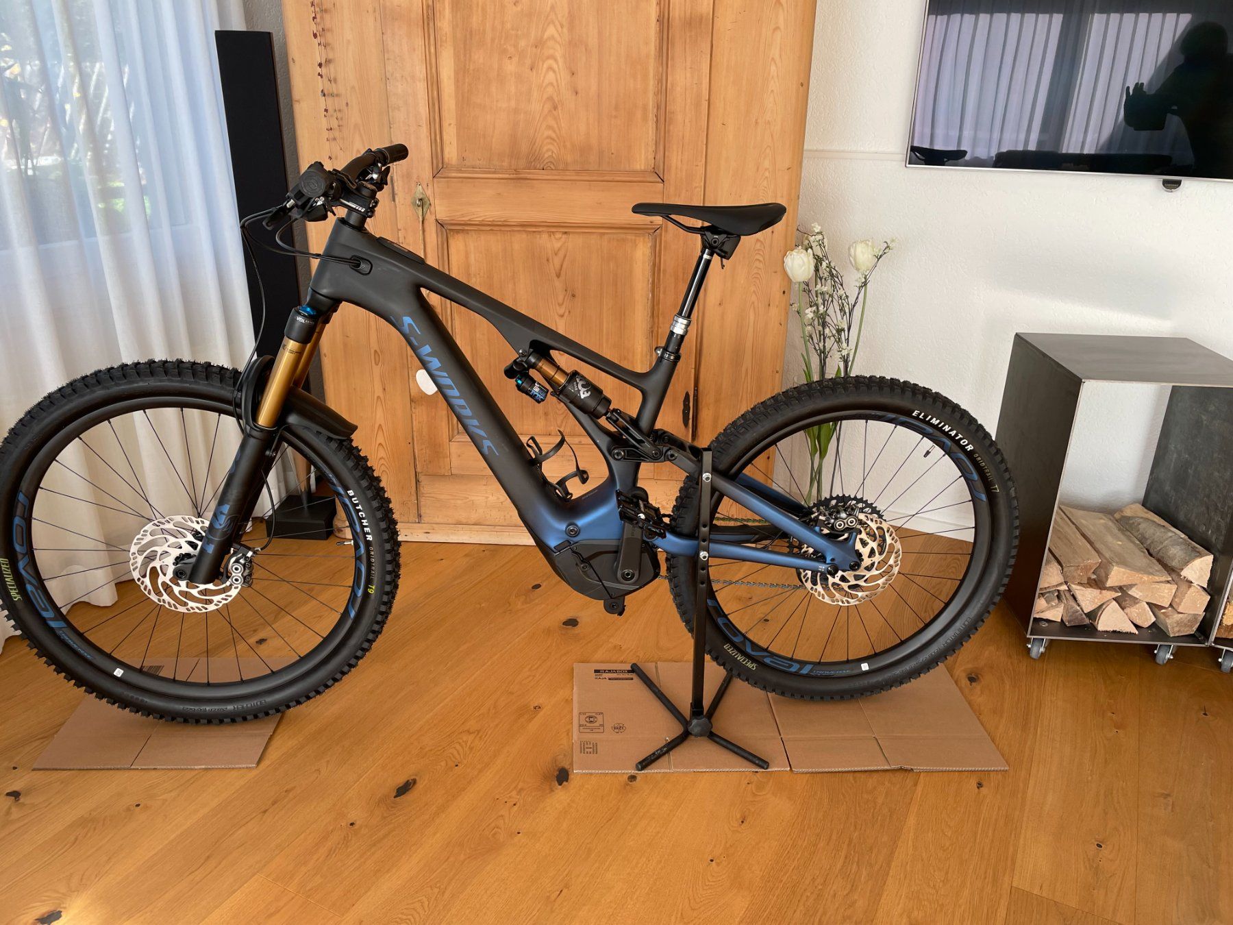 Specialized Biciclette: SPECIALIZED LEVO S-WORKS Carbon / E-Mountainbike Fully – Usato da Wilderswil venduto da floh1969 1