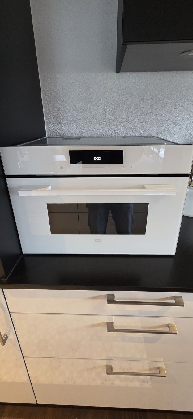 V-Zug Forni: Four à micro-ondes V-Zug Miwell V600 blanc – Usato da St. Silvester venduto da -JeB-