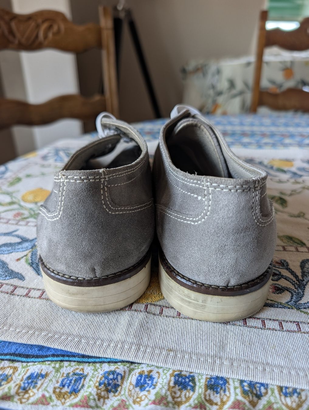 Scarpe da uomo: Men's Grey Suede Shoes - Size 43 Used – Usato da Zürich venduto da jor_68rp 2