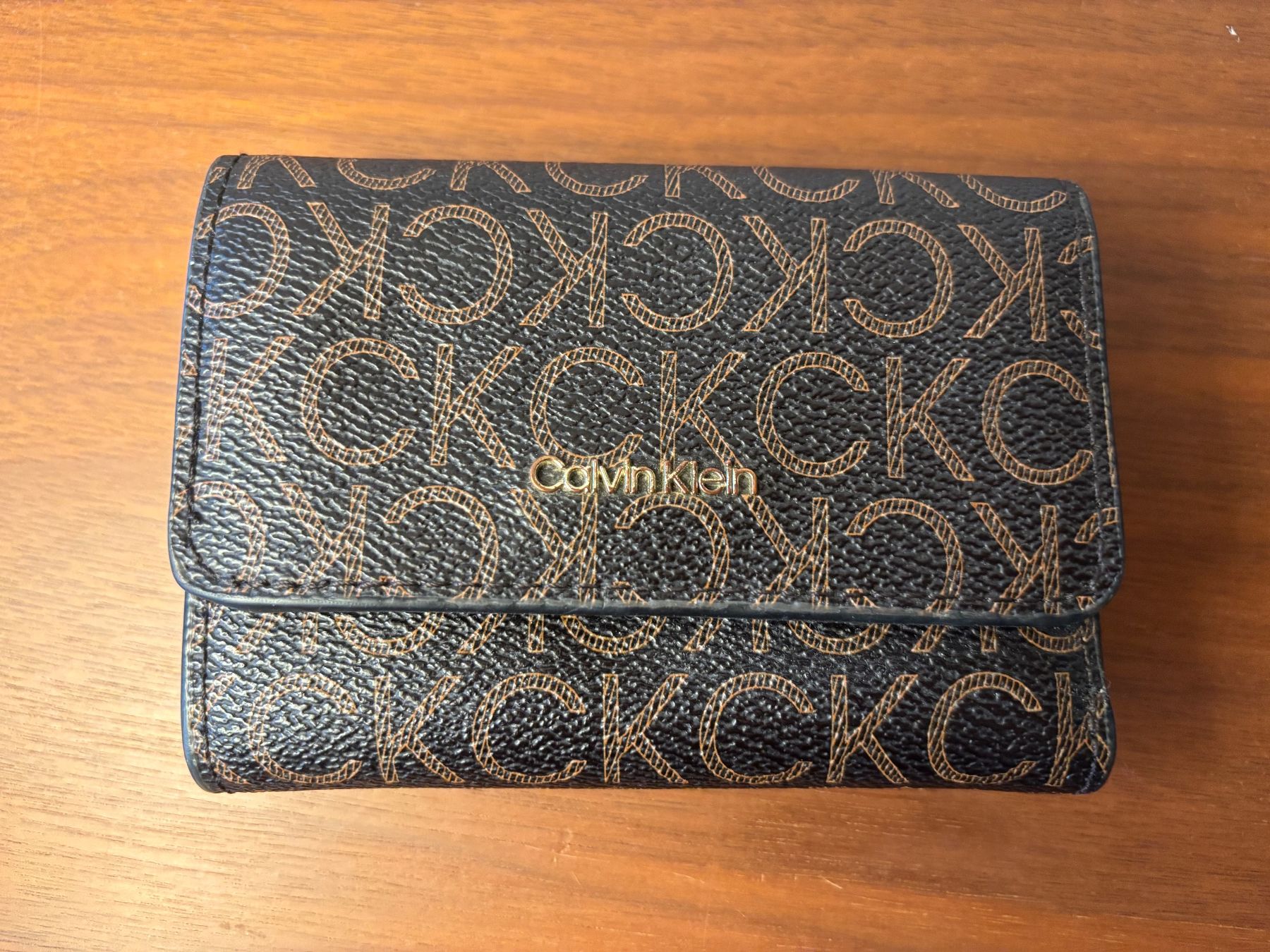 Calvin Klein Portemonnaie: Calvin Klein Portemonnaie – Gebraucht aus Büsserach von vimeco.43
