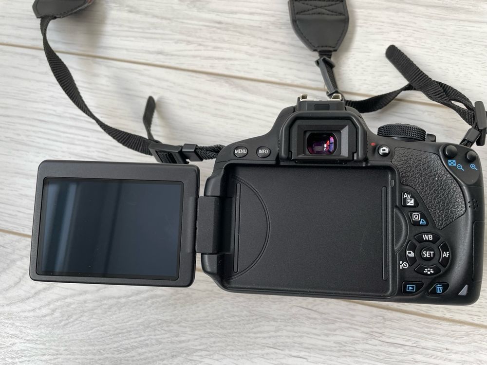 Canon Spiegelreflexkamera Eos 1200D (Défectueux) à Appenzell pour CHF 31 – avec livraison