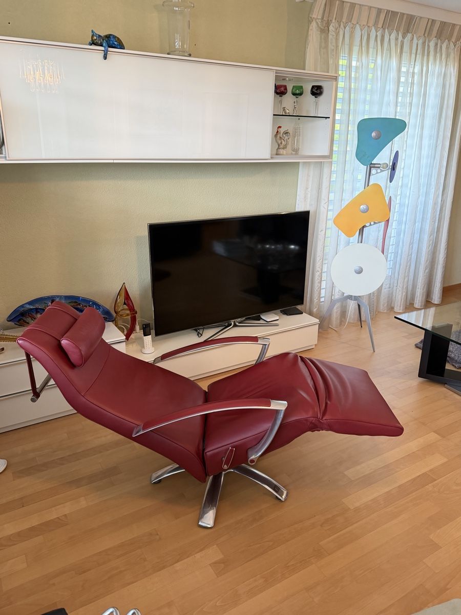 Jori Poltrone: JORI design Luxury Red Leather Recliner – Nuovo (secondo la descrizione) da Erlenbach ZH venduto da topchick 1