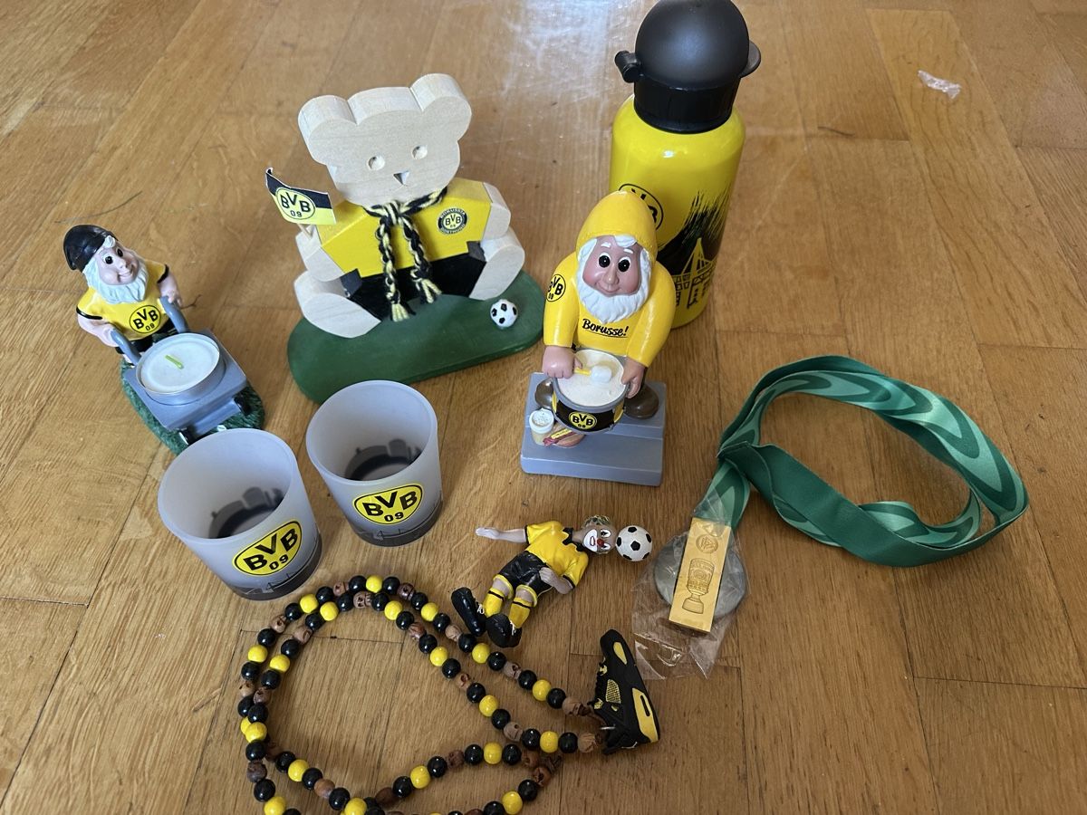 Statuette: BVB Deko Konvolut – Usato da Bern venduto da womiman