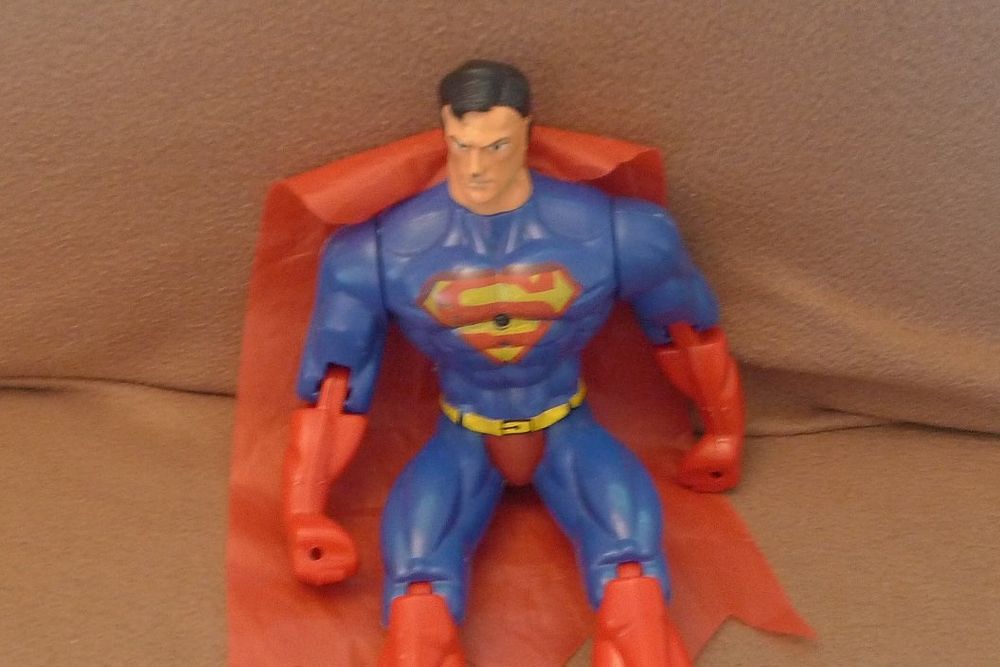Statuette: Superman-2. – Usato da Bern venduto da bn1640 3
