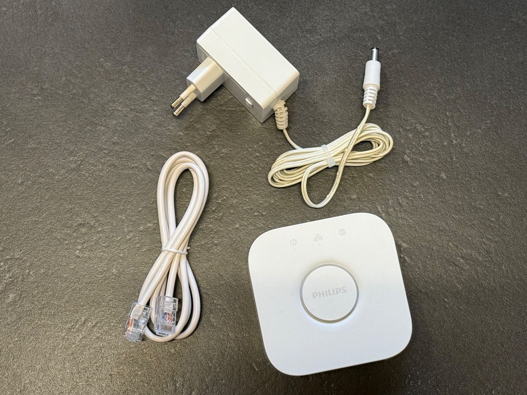 Philips Hubs & Switches: Philips HUE Bridge V2.1 OVP – Gebraucht aus Lyssach von  1