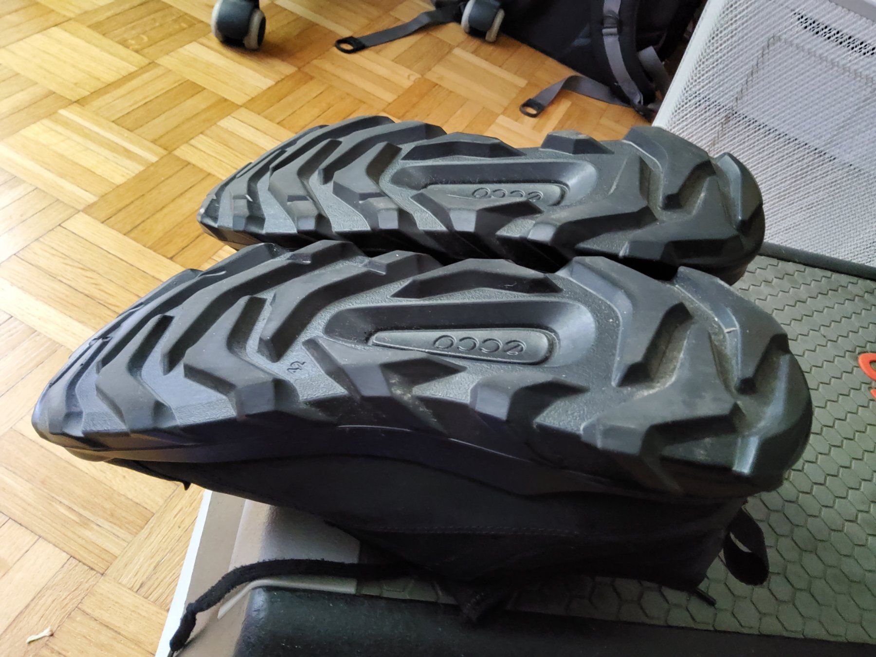 Ecco Scarpe da uomo: Ecco Mx  Walking/Freizeit Sneaker Gr. 42 – Nuovo (secondo la descrizione) da Wettingen venduto da Allesbesetzt 3