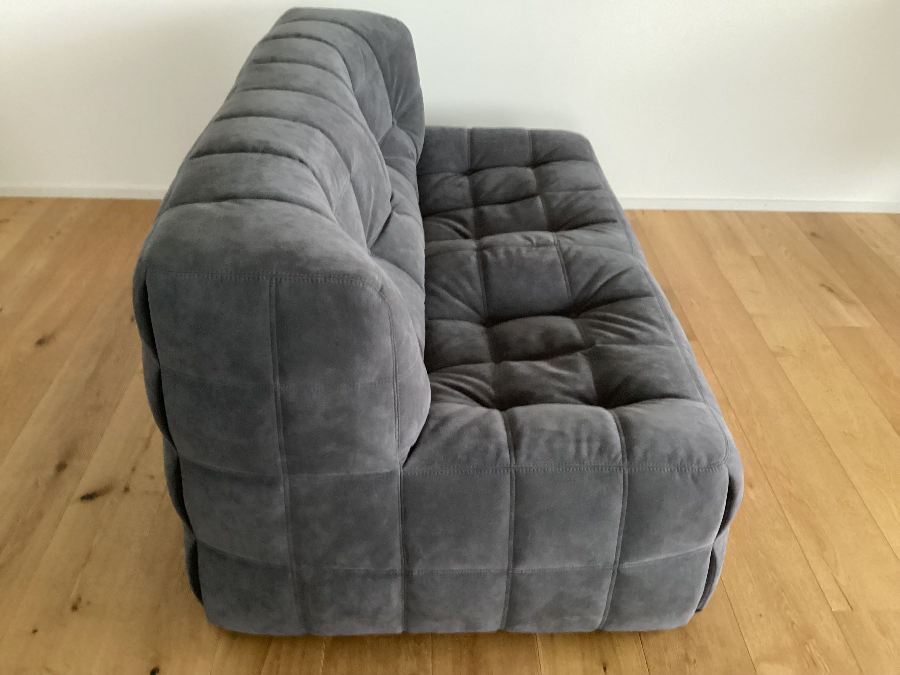 Ligne Roset Sofas: Ligne Roset Kashima 2er Sofa neuwertig – D'occasion à Gunten par asa017 1