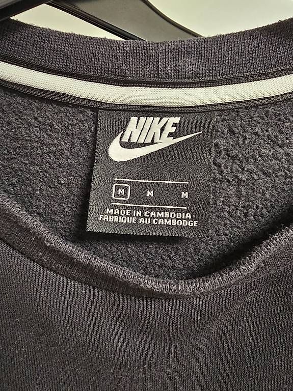 Pullover & Sweatshirts: Nike Hoodie Grösse M – Gebraucht aus Möhlin von luc_hlv7 1