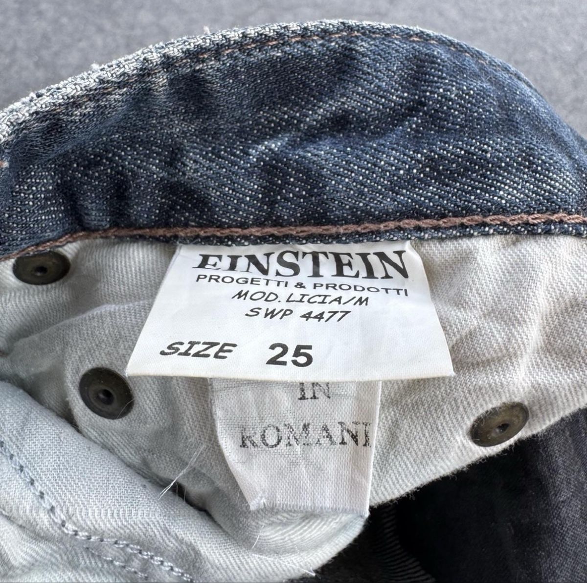 Jeans: Y2K low waisted jeans  – Gebraucht aus uerikon von SITRRY4 4