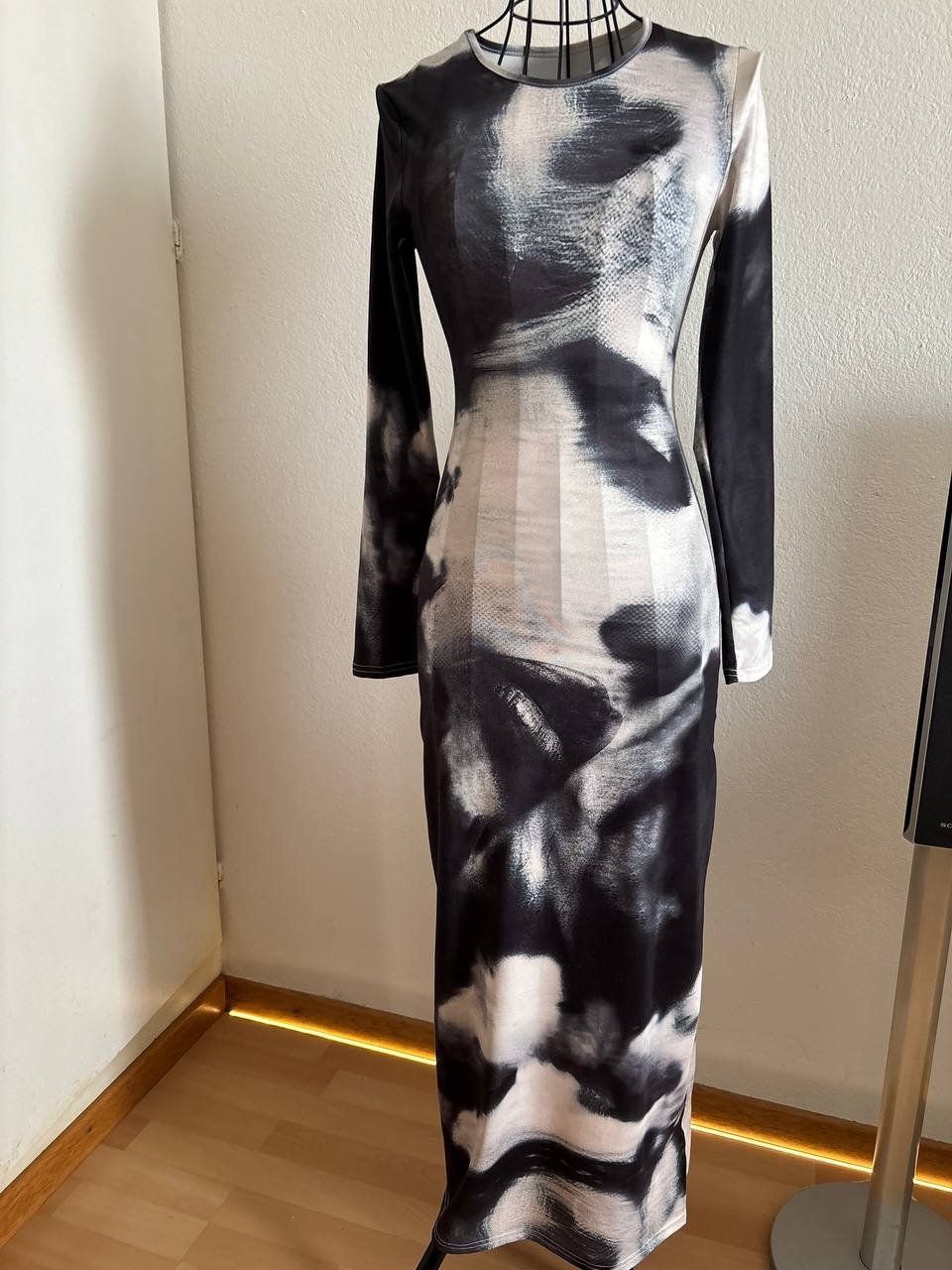 Vestiti: Kleid – Usato da Bern venduto da vba_9ldj