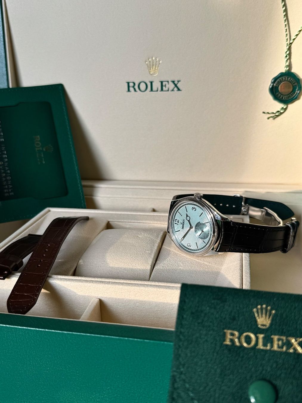 Rolex Orologi: Rolex 1908 Ice Blue Platinum / Ungetragen – Nuovo (secondo la descrizione) da Zürich venduto da Caro911 1