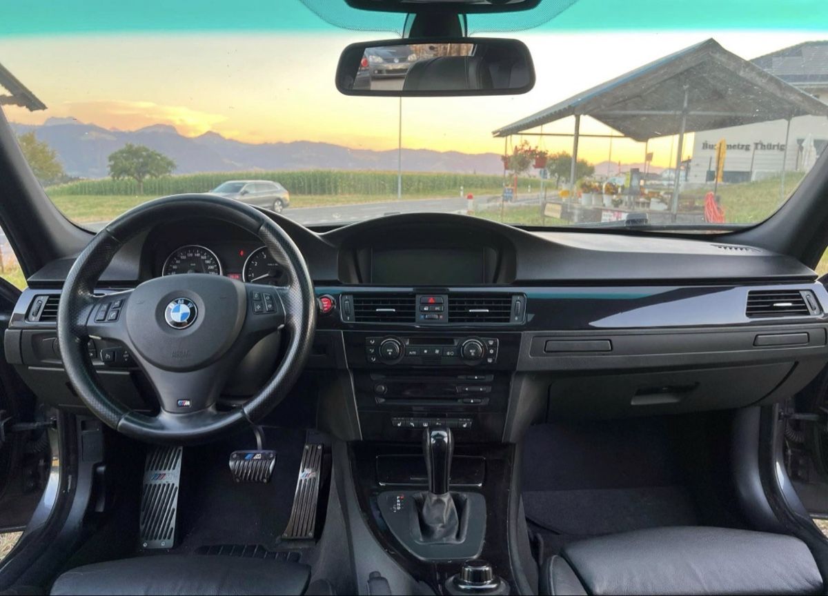 BMW Autos: BMW 330XI M3 OPTIK – Gebraucht aus Näfels von YK_4747K 4