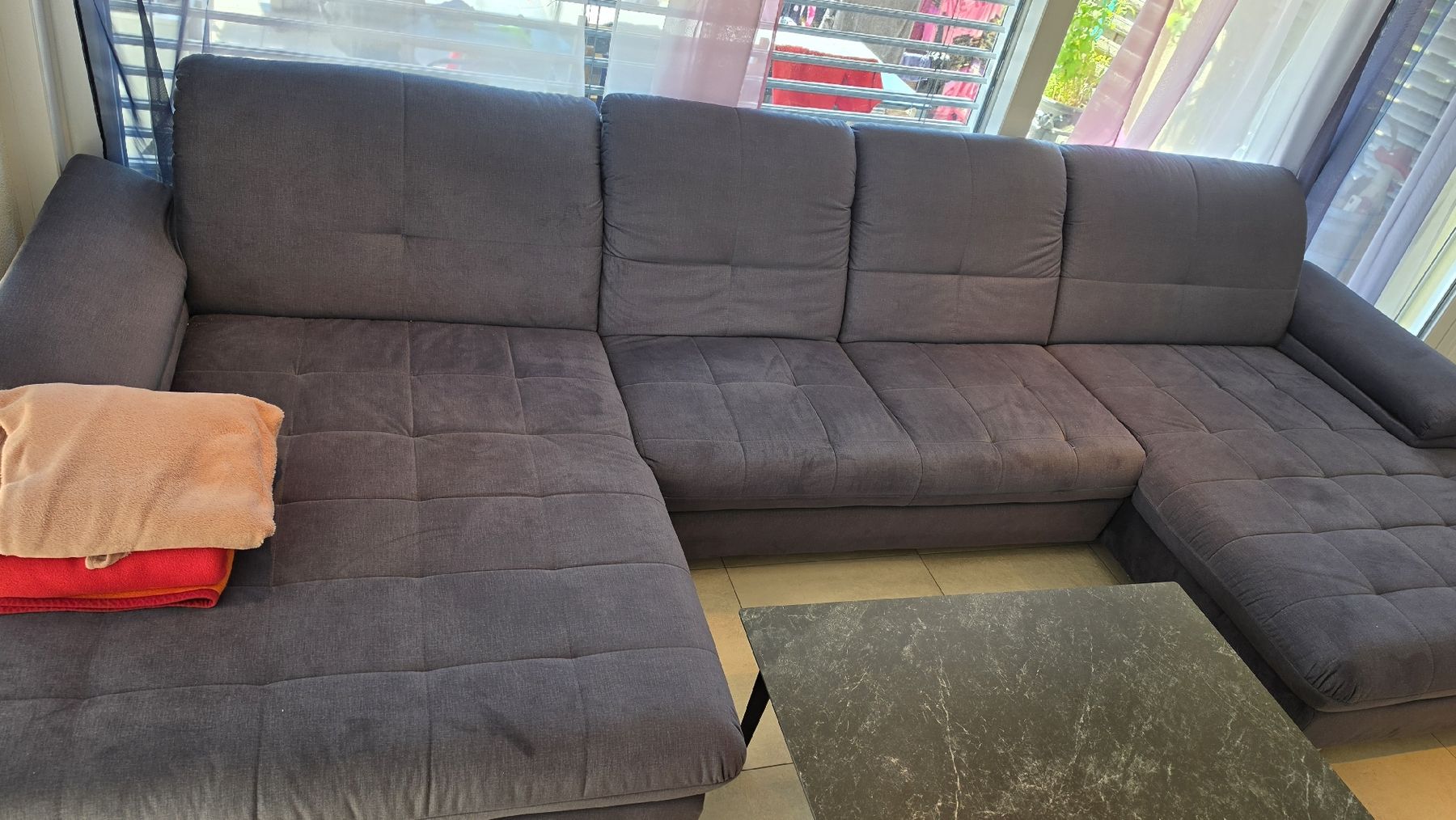 Sofas: Mega Sofa, super Zustand.  – Gebraucht aus Jegenstorf von 1stmike 1