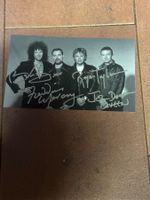 Originalautogramm von Queen mit Hologramm