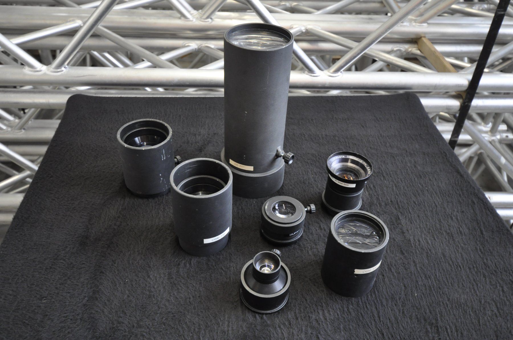 Lampade: Projetta Monster 2500 – Usato da Burgdorf venduto da WHITELIGHT3400 5