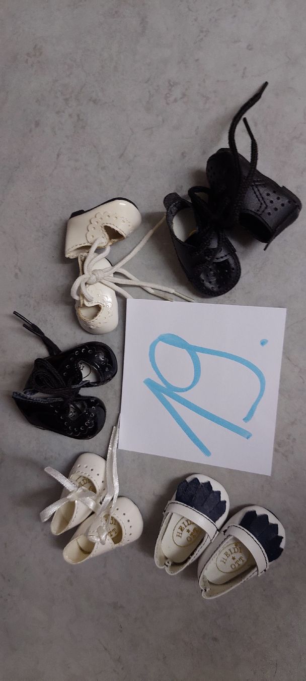 Heidi ott Bambole: 5 Paar Heidi Ott Schuhe  – Usato da Muri AG venduto da nindo1 8