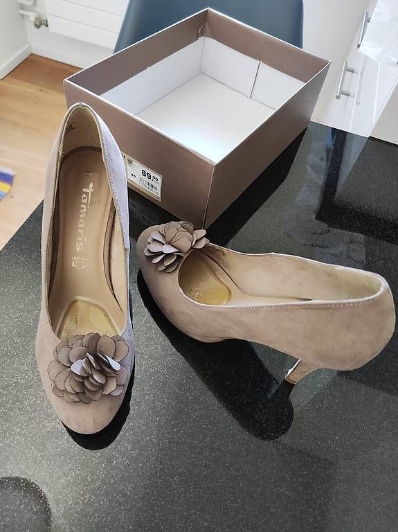 Tamaris Scarpe da donna: Tamaris Pumps Neu Grösse 40 – Usato da Zürich venduto da AK1860 2