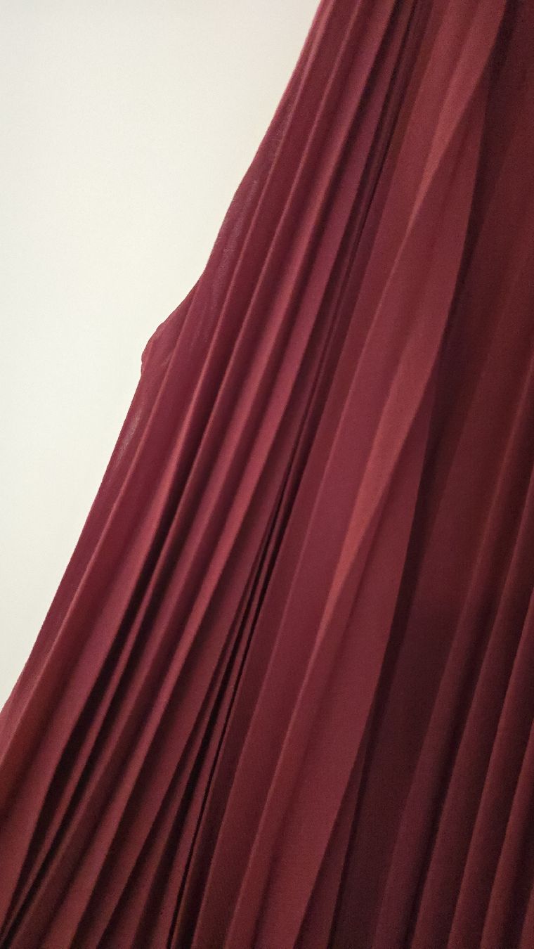 Benetton Kleider: Plissee Kleid Benetton Grösse S/36 – Gebraucht aus Buchberg von MaddieF 4