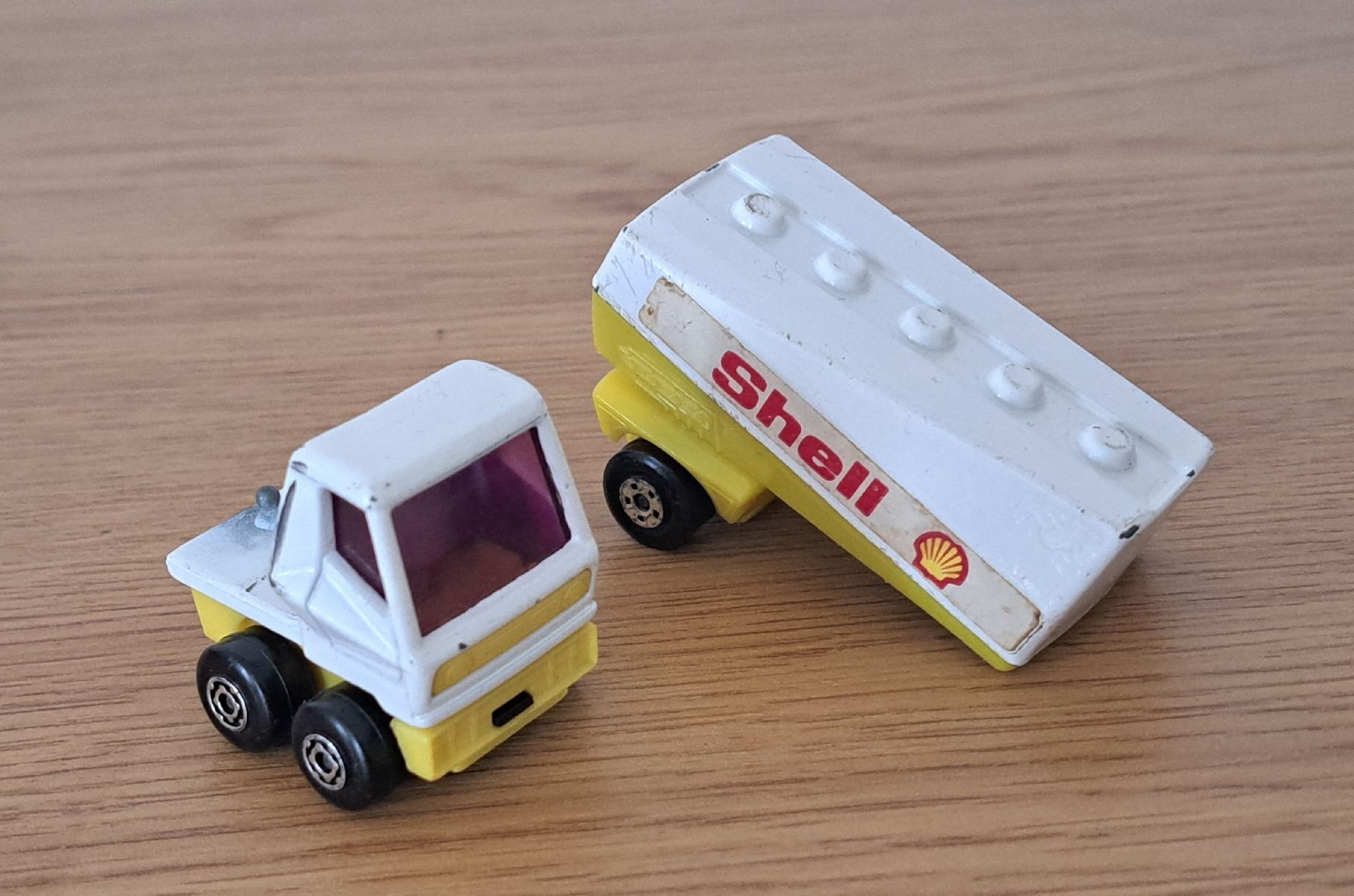 Matchbox Modellini d'auto: 1973 Matchbox Superfast no63 - Camion citerne à gaz Shell – Usato da St-Imier venduto da supernova21 4