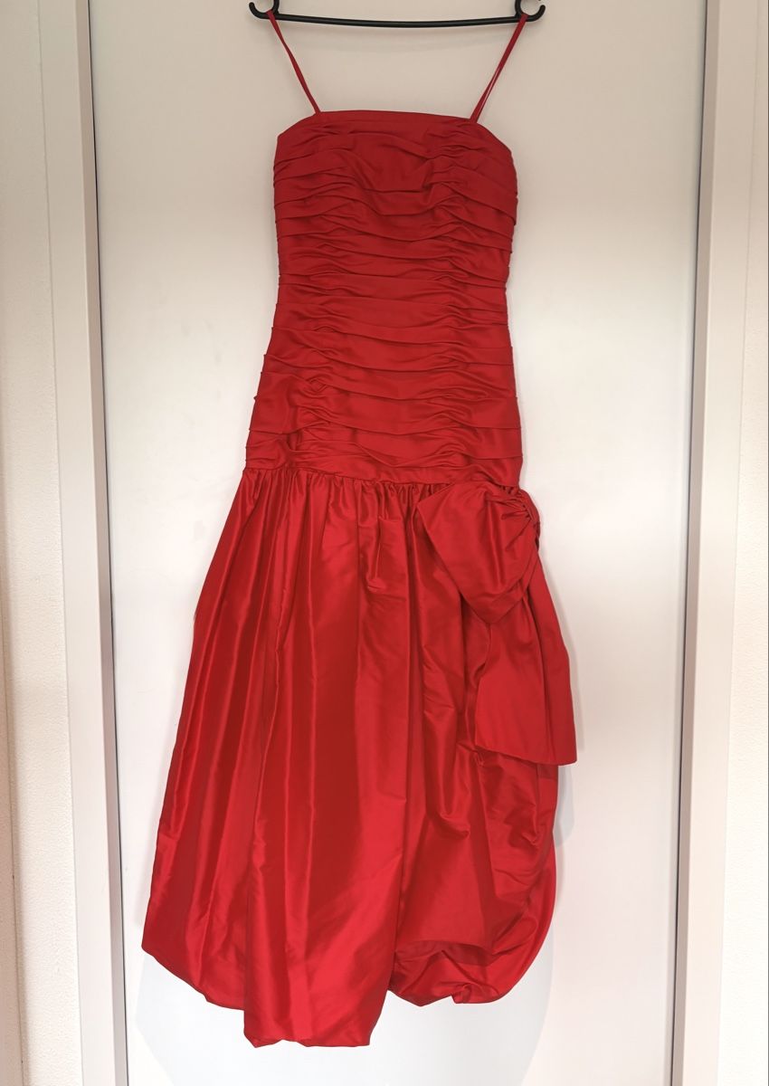 Vestiti: Rotes Abendkleid – Usato da Spreitenbach venduto da dyyyl