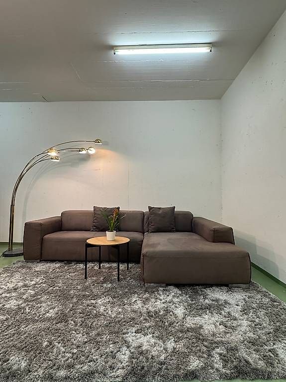 Divani: Ecksofa mit Ausziehfunktion Ink. Lieferung – Usato da Fehraltorf venduto da Sofalab.swiss